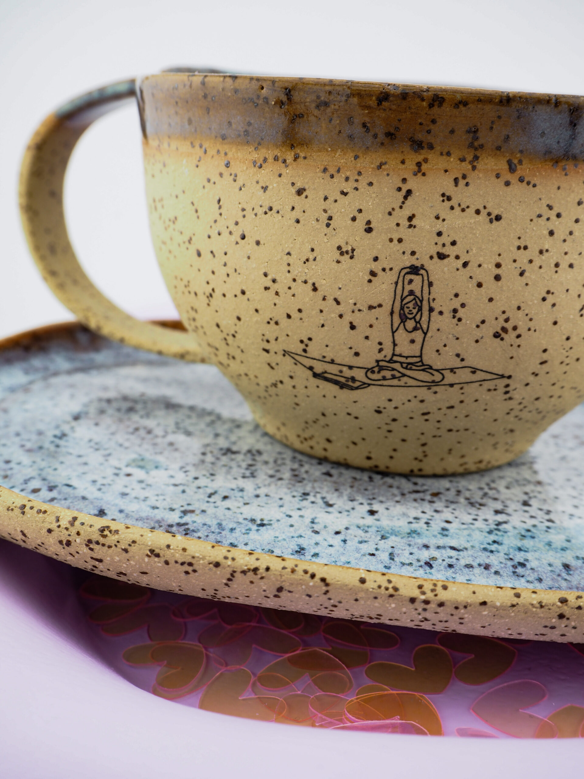 zestaw kubek z talerzykiem nmaste bitches Z Miłości MONIfaktura